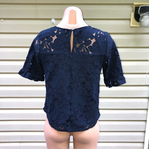 Monteau Ruffle Sleeve Top Size Medium - Picture 4 of 5